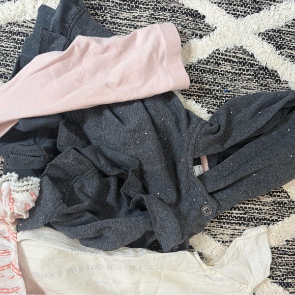 Assorted Baby Girl Clothing Set size 9/12mo - Picture 5 of 6